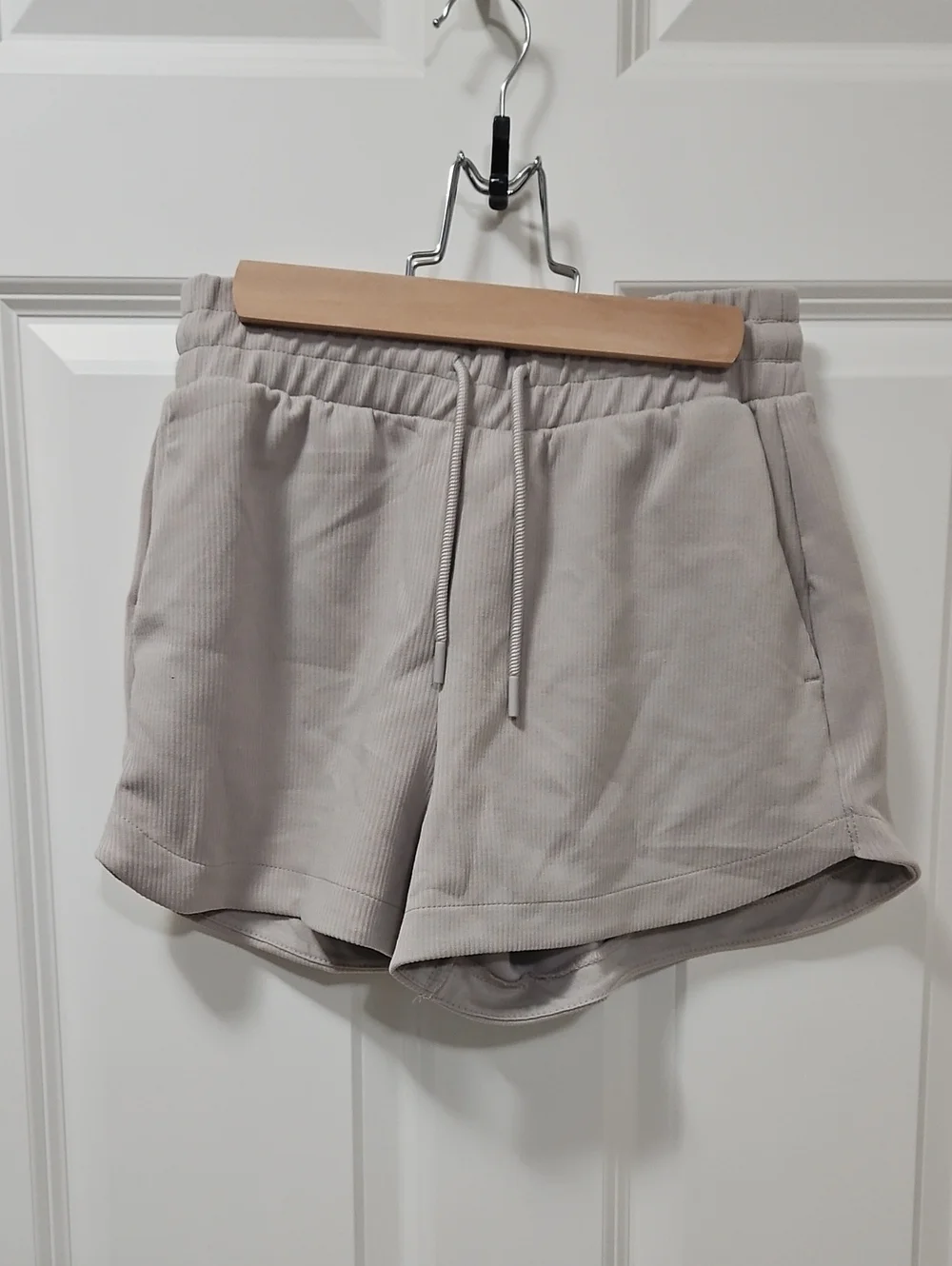 All In Motion XS Women’s Casual Drawstring Shorts - Light Taupe